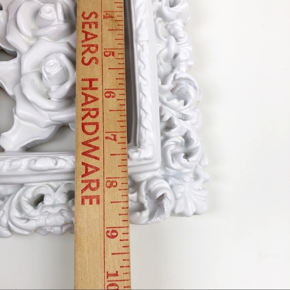 Pair Vintage Chalkware White Floral Wall Hanging - Picture 7 of 8